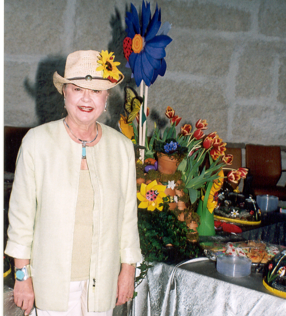 Anne Martin,
Mad Hatters Co-Chair 2001