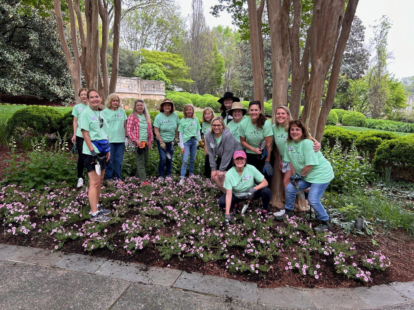 Look at this beautiful planting done by our Spring Volunteers!